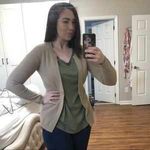 New York & Company Size Small Tan Cardigan